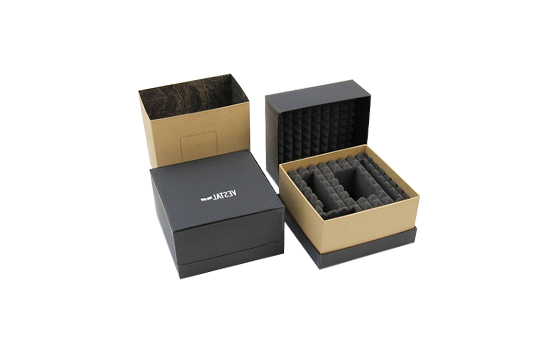 為什么帶有頂蓋加海綿的電子煙包裝盒的設(shè)計如此普遍？(圖1)